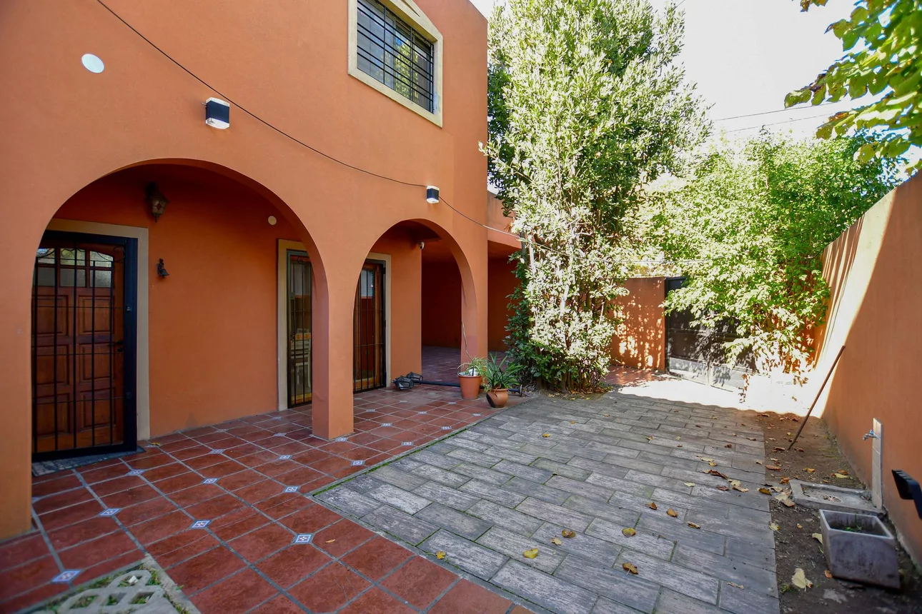 Casa en venta en Quilmes, foto 4