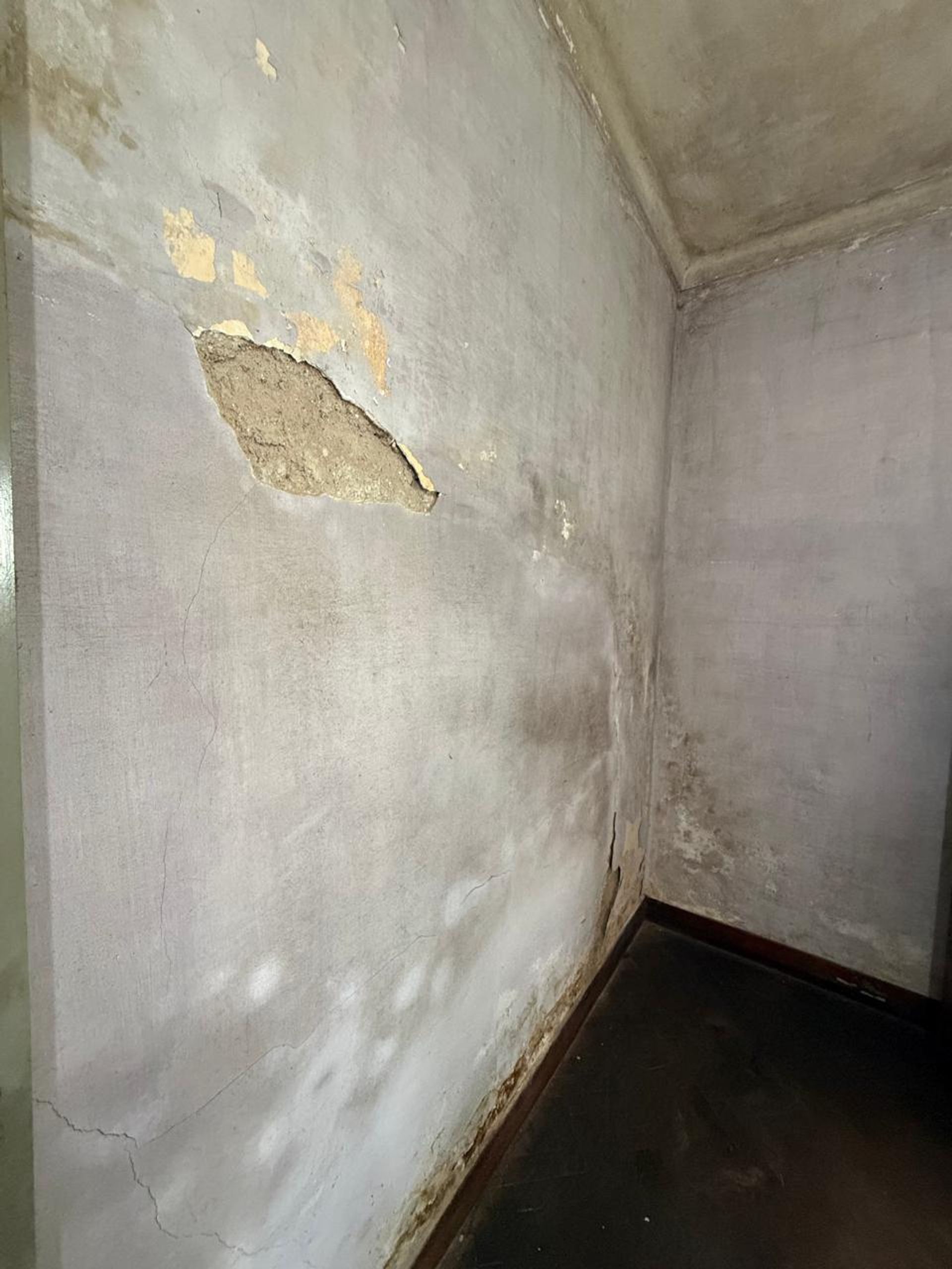 Foto 9 — VENTA DE CASA A REFACCIONAR EN MORENO OPORTUNIDAD