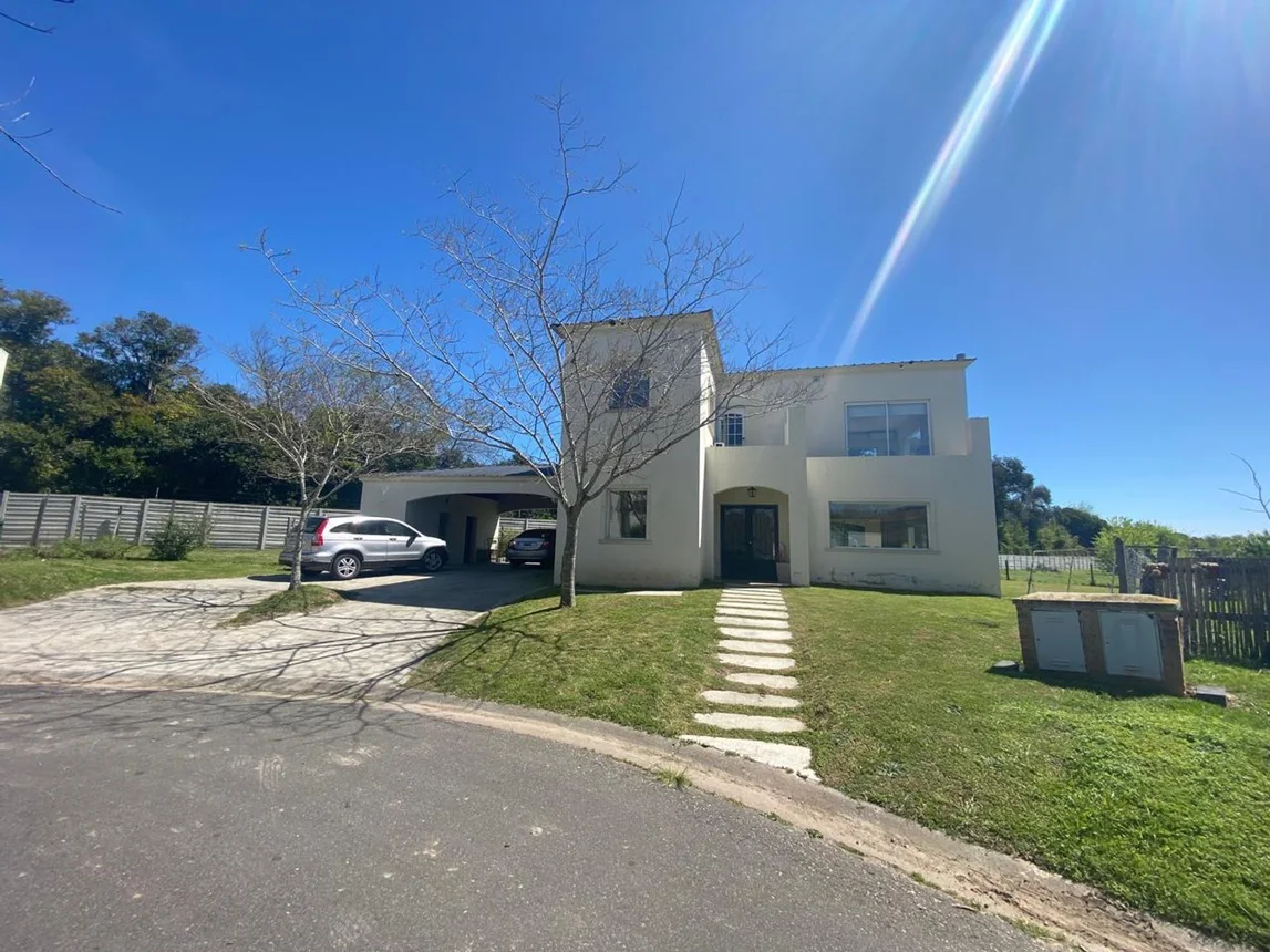 Casa en venta en Belén de Escobar, foto 2