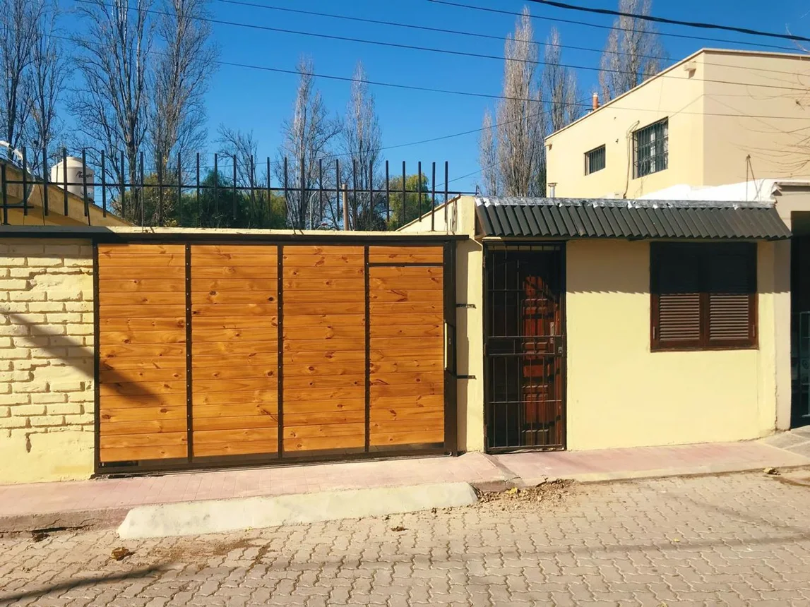 Casa de 6 ambientes en venta en Godoy Cruz, Flores 700, foto 5