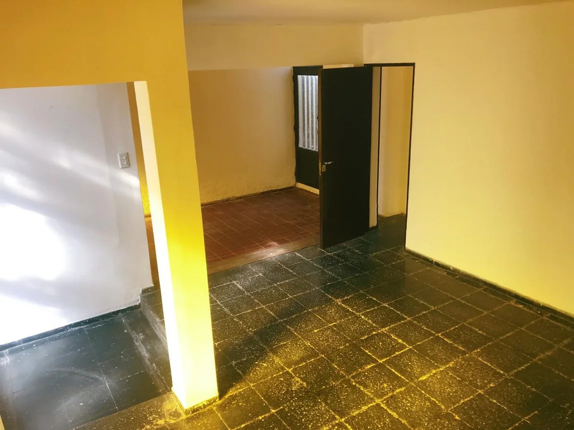 Casa de 6 ambientes en venta en Godoy Cruz, Flores 700