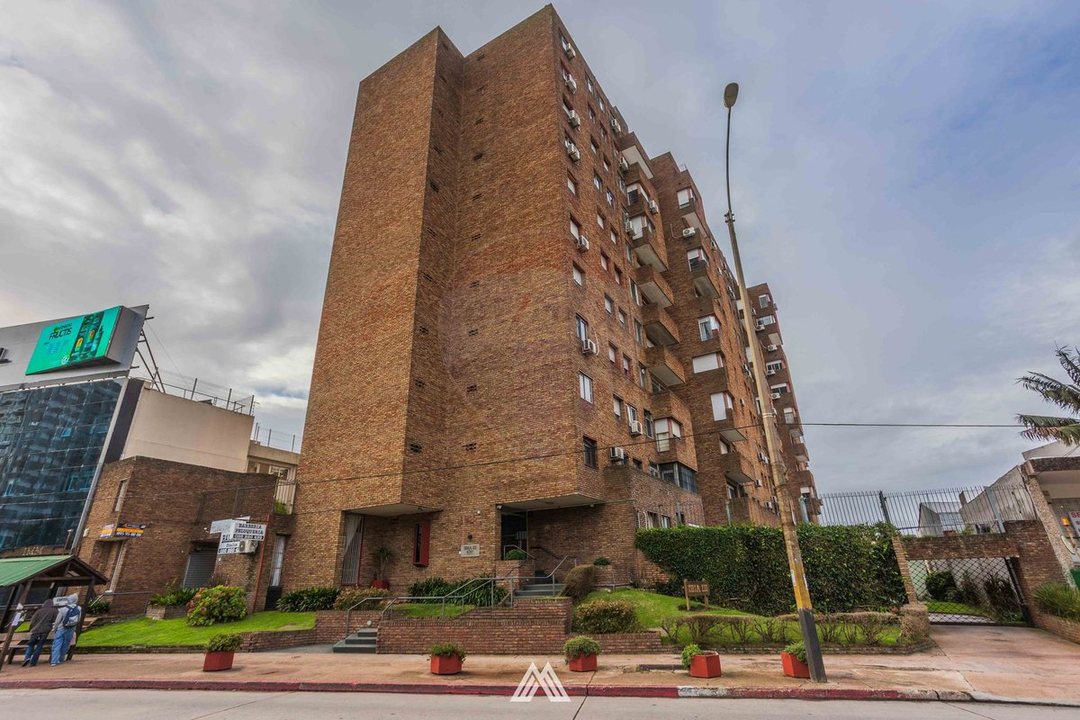 Home 5 baa117db 5fc2 45b9 a53d cb8b5fb6cc1c