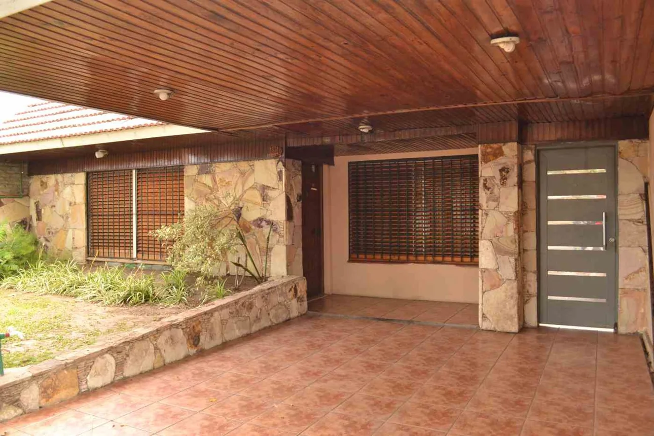 Casa en venta en Lomas de Zamora, foto 2