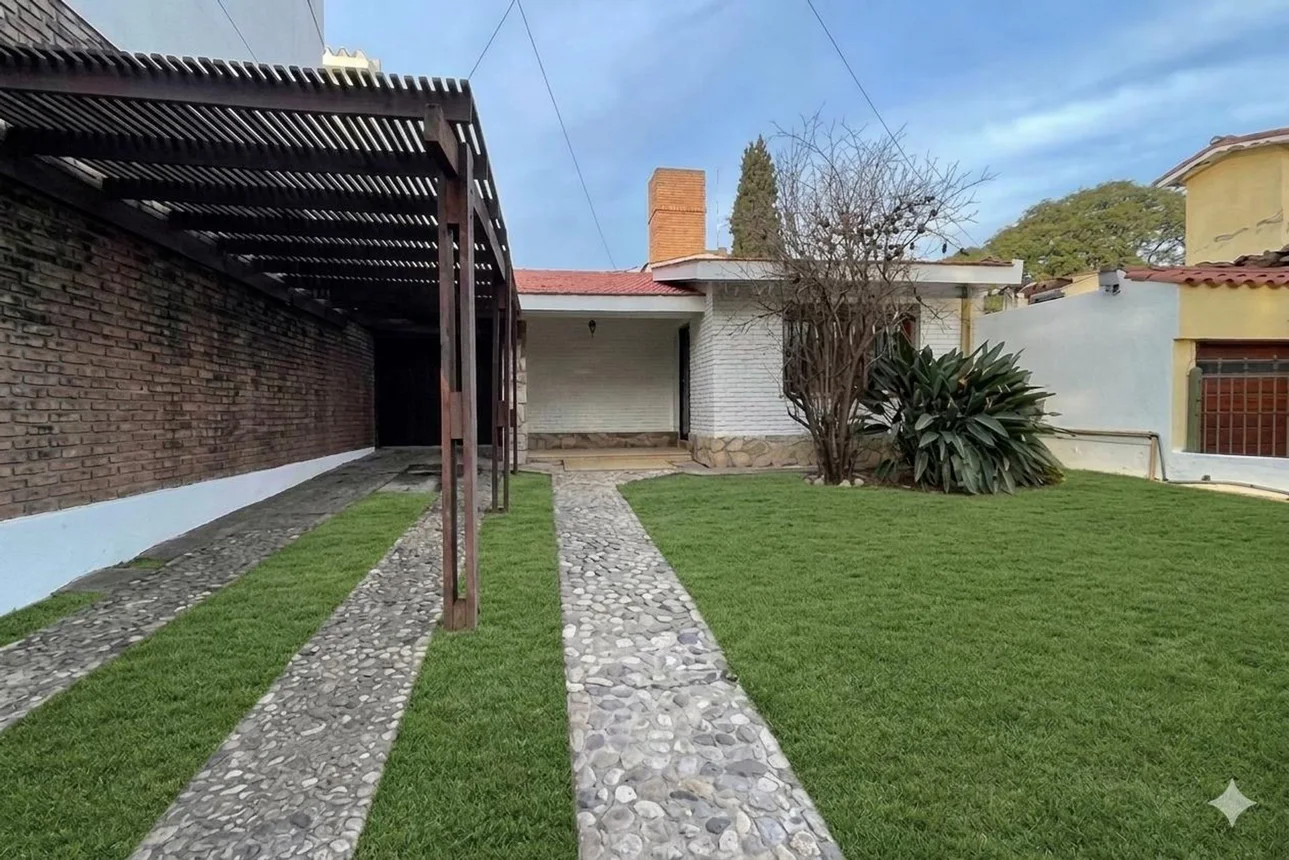 Casa a la venta en barrio parque capital, foto 1