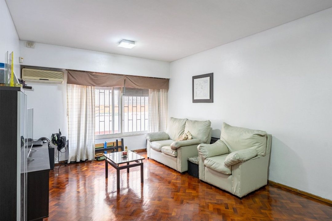 Venta Departamento 2 dormitorios, comodín y patio