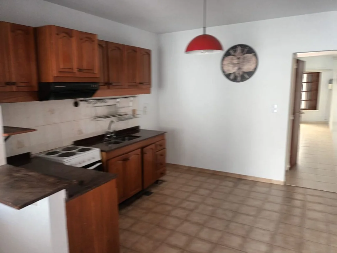 Casa dúplex de 3 ambientes en venta en Morón, Intendente Goffins 100, foto 5