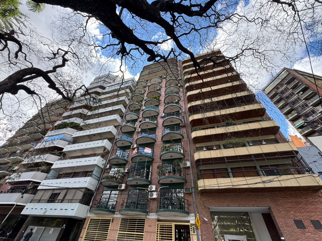 MONOAMBIENTE DIVISIBLE CON BALCON PALERMO