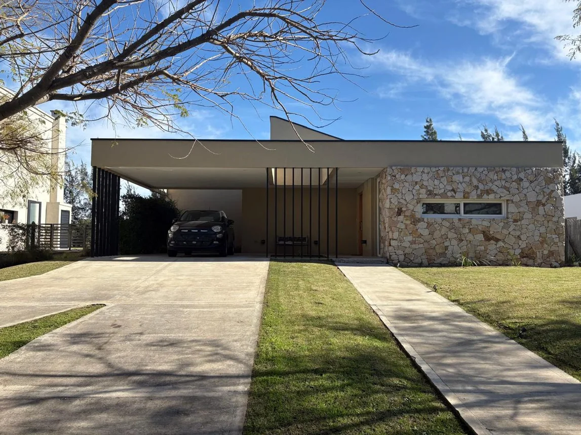 Casa en venta en Belén de Escobar