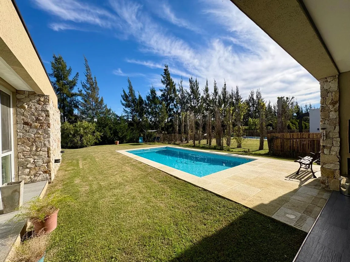 Casa en venta en Belén de Escobar, foto 2