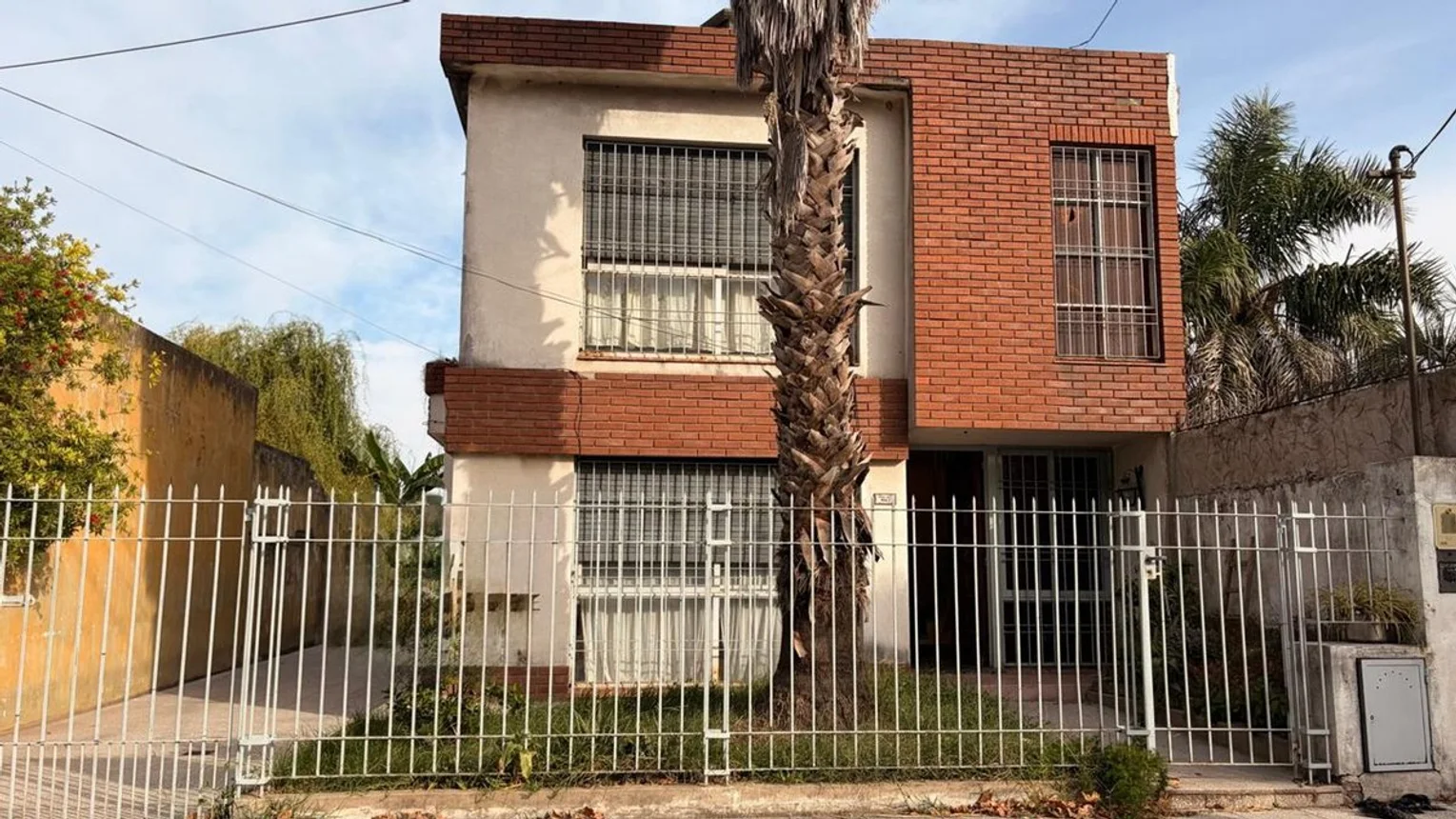 Casa de 4 ambientes en venta en Ezpeleta Este, Buenos Aires 1000, foto 2