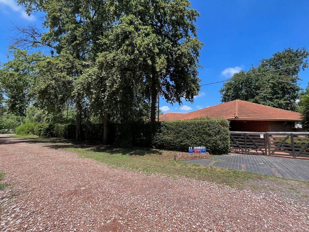 Casa en venta 5 ambientes en El Hornero 3300, Cortines, Lujan, Buenos Aires