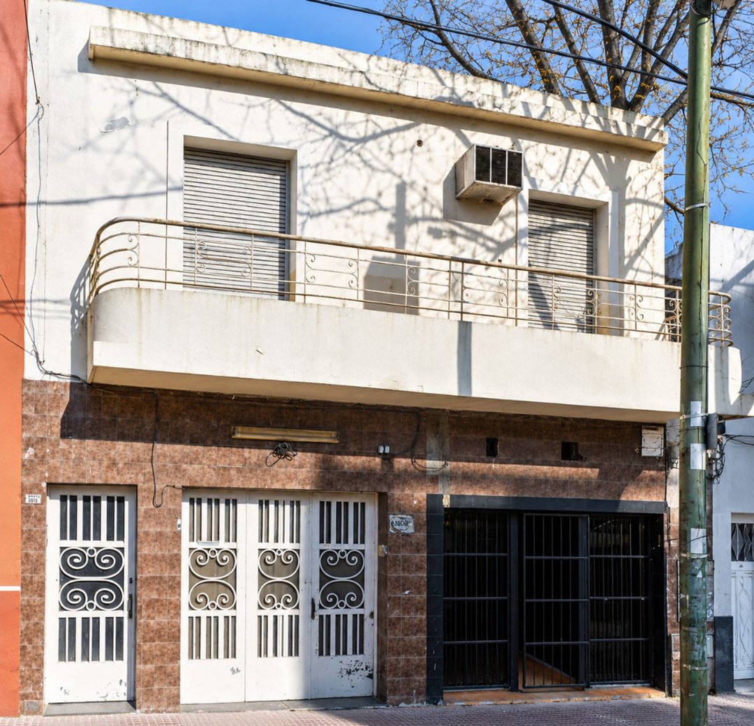 CASA A RECICLAR SOBRE AV. JUAN B. JUSTO – FLORESTA