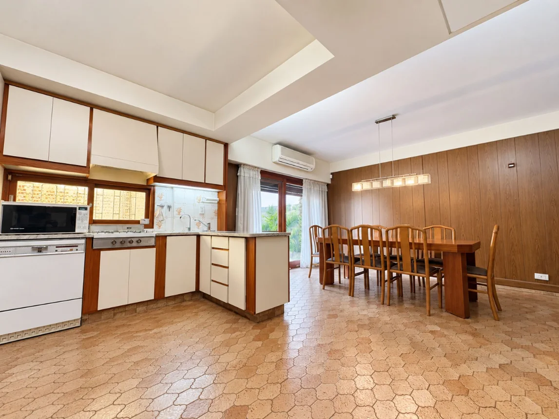 Casa dúplex de 6 ambientes en venta en San Justo, Comisionado José Indart 2700, foto 2