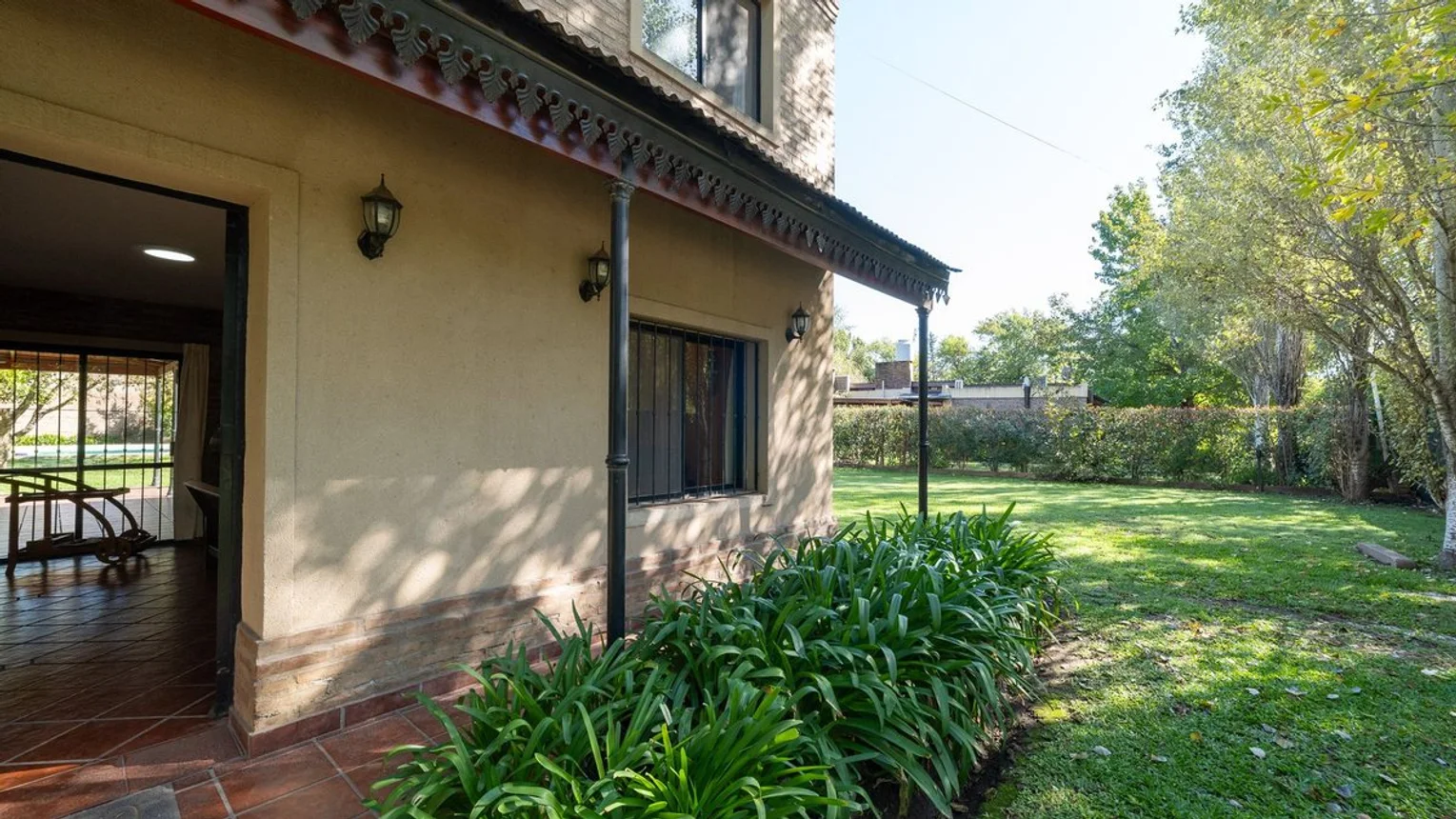 Casa en venta en Funes, foto 2