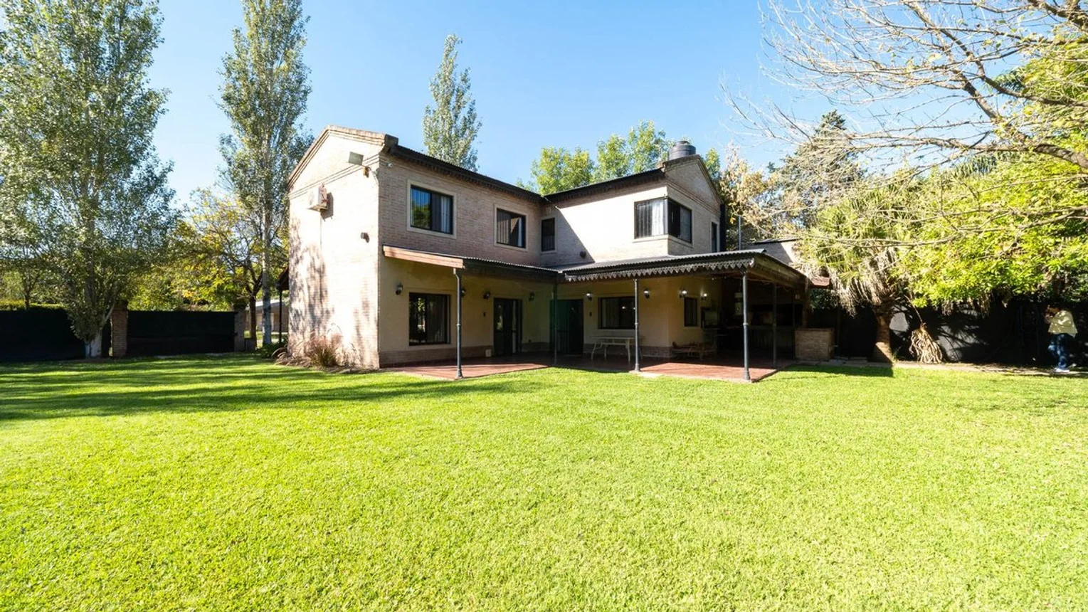 Casa en venta en Funes