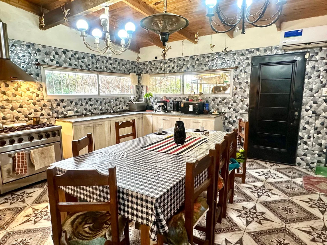Casa de 4 ambientes en alquiler en Bahía Blanca, Eduardo Schiaffino 1500, foto 2