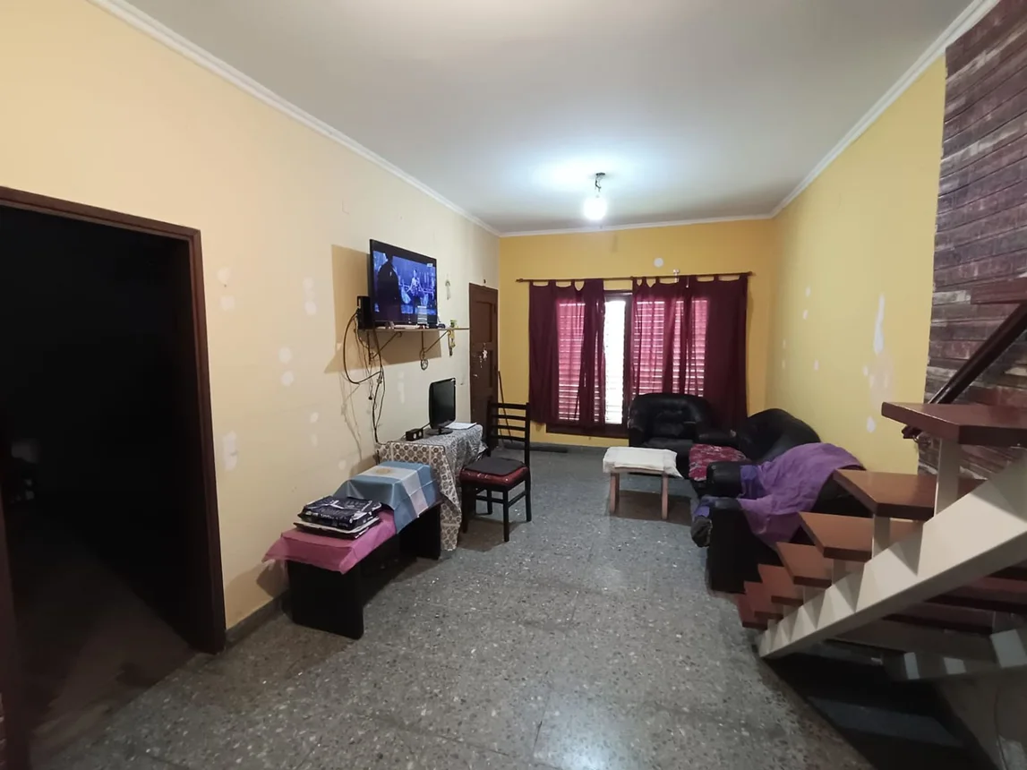 Casa de 4 ambientes en venta en Villa Luzuriaga, Rivera Indarte 700, foto 4