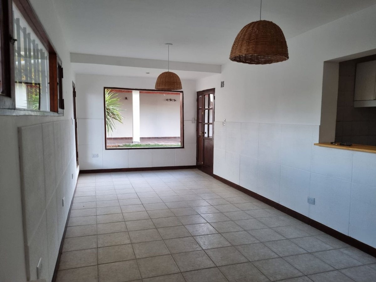 CASA Bº SAN CARLOS ZONA SUR 3 DORMITORIOS - foto 3