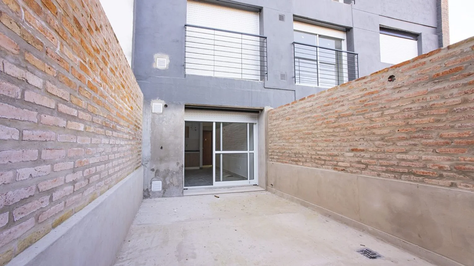 Venta depto monoambiente con patio, foto 5