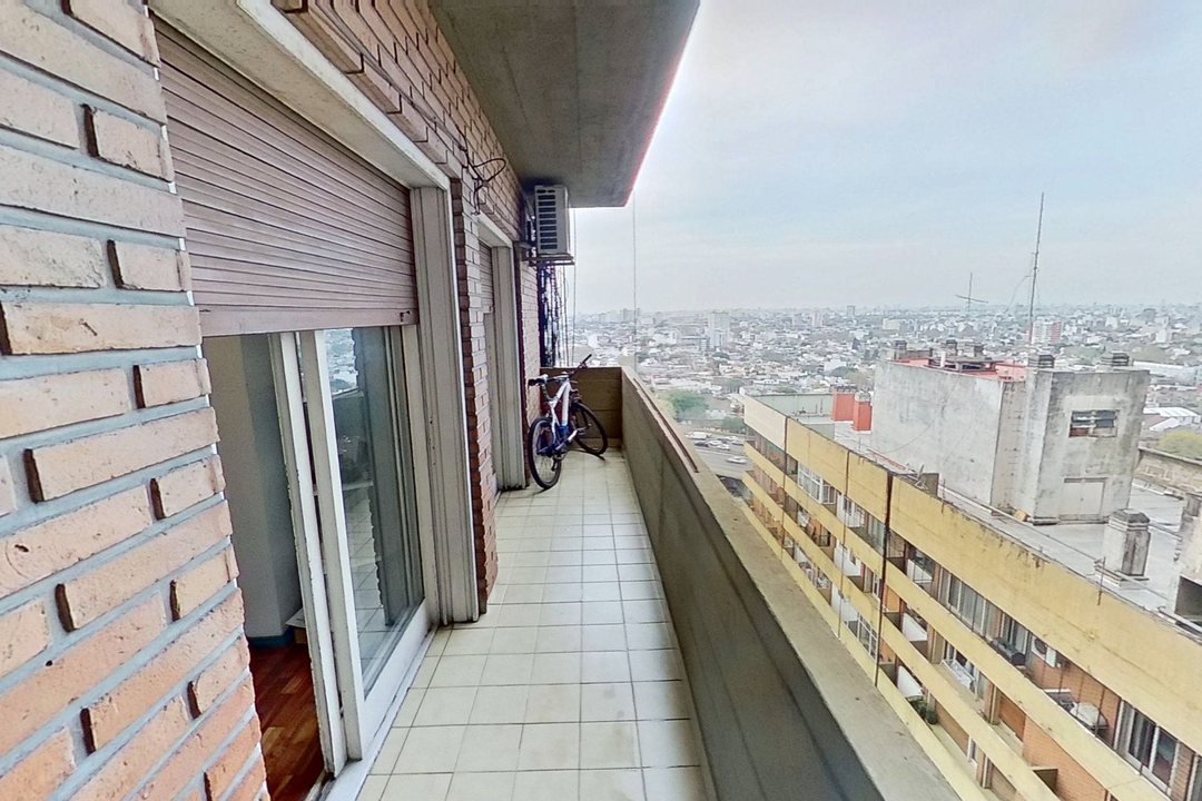 Venta Dpto. 4 ambientes con Cochera + baulera