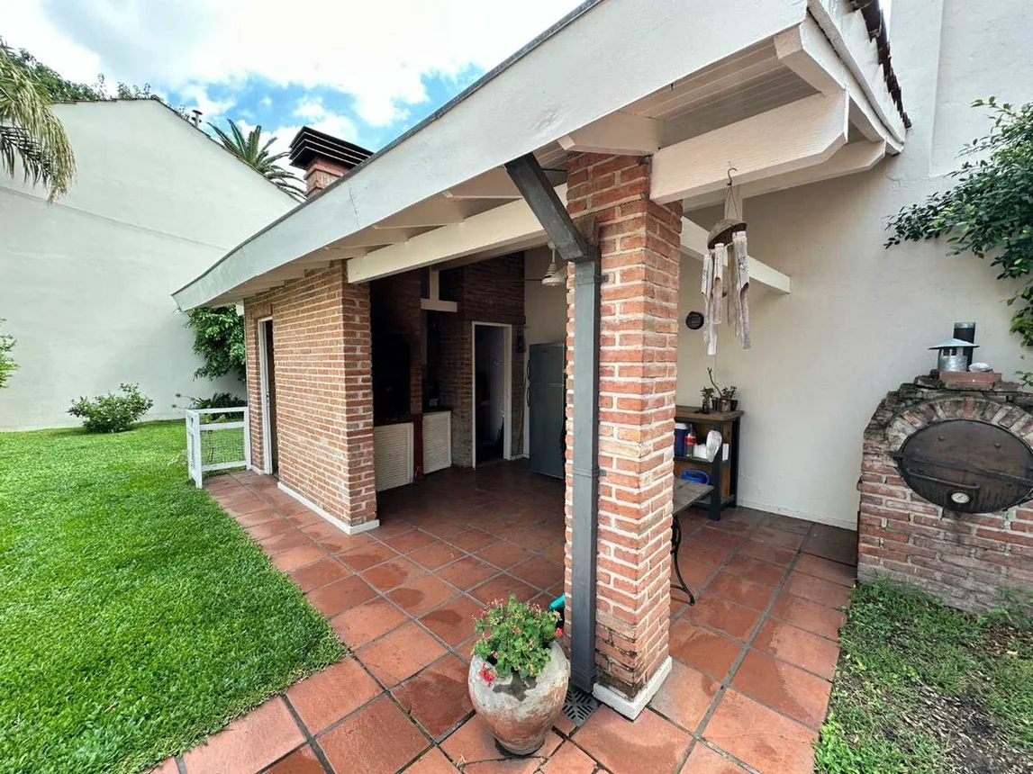 Casa de 5 ambientes en venta en Villa Sarmiento, Norteamérica 800, foto 5
