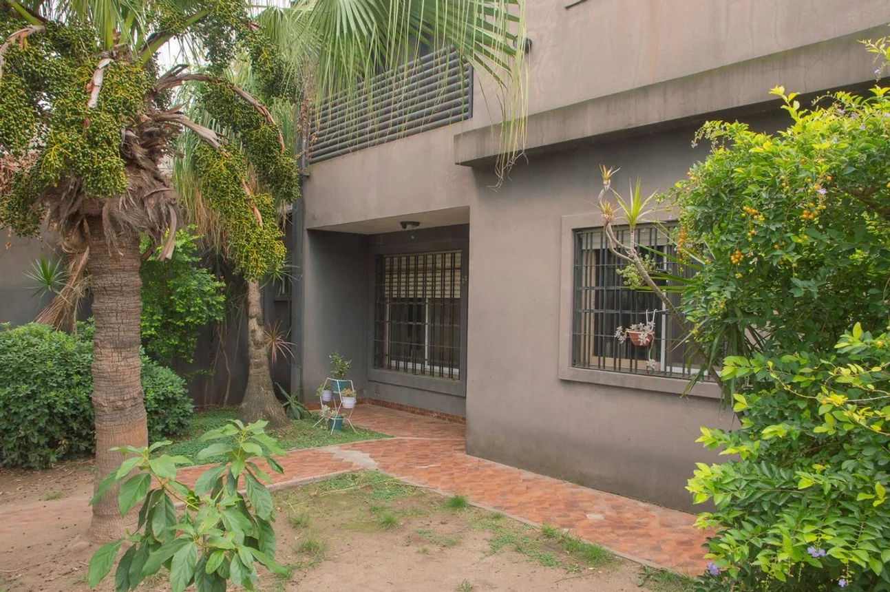 Casa en venta en Castelar, foto 4