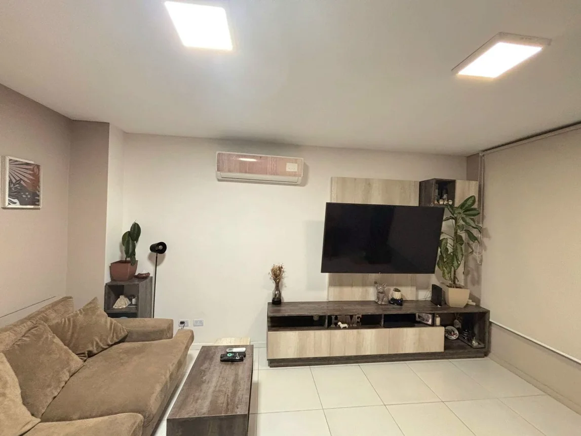 Casa tríplex en venta en Villa Luzuriaga, foto 4