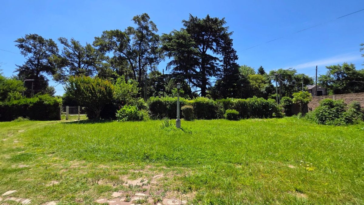 Foto 3 — LOTE EN VENTA EN MONTE GRANDE EN ESQUINA