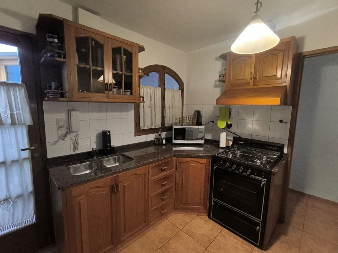 Casa de 5 ambientes en venta en Guaymallén, Zeballos 500, foto 3