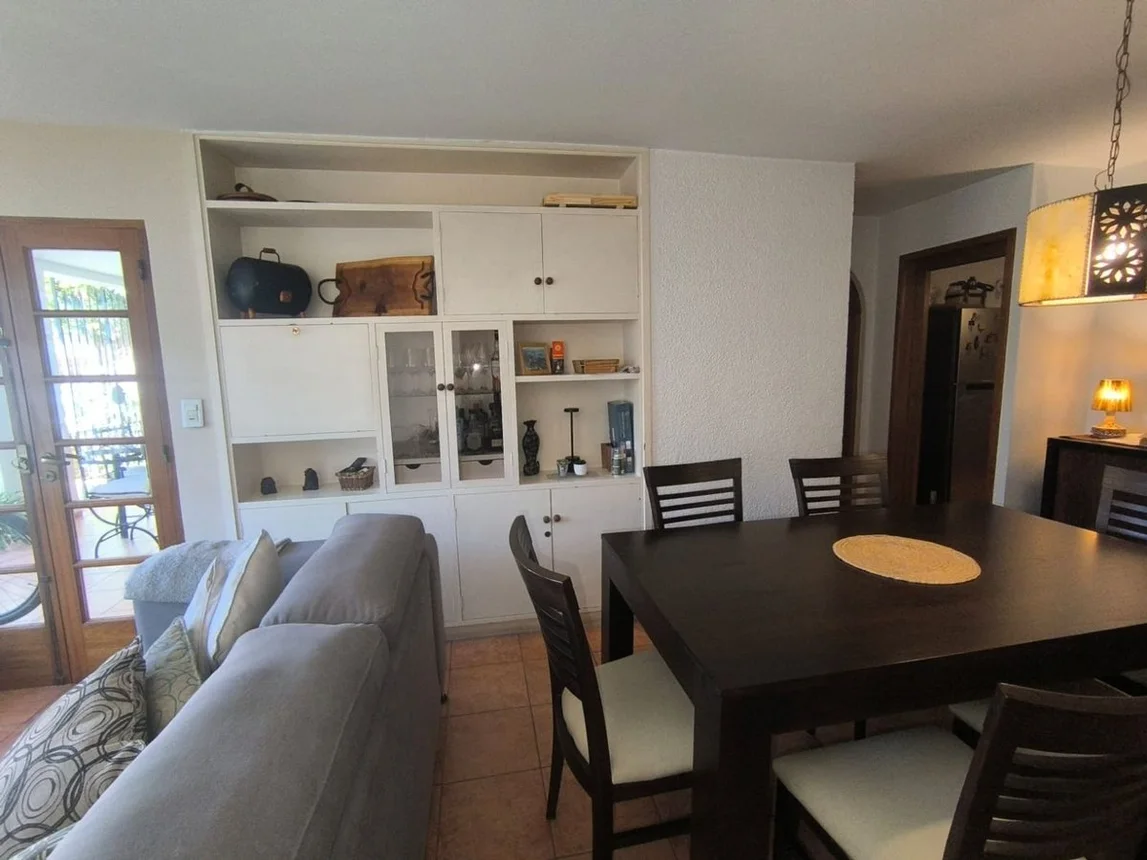 Casa de 5 ambientes en venta en Guaymallén, Zeballos 500, foto 2