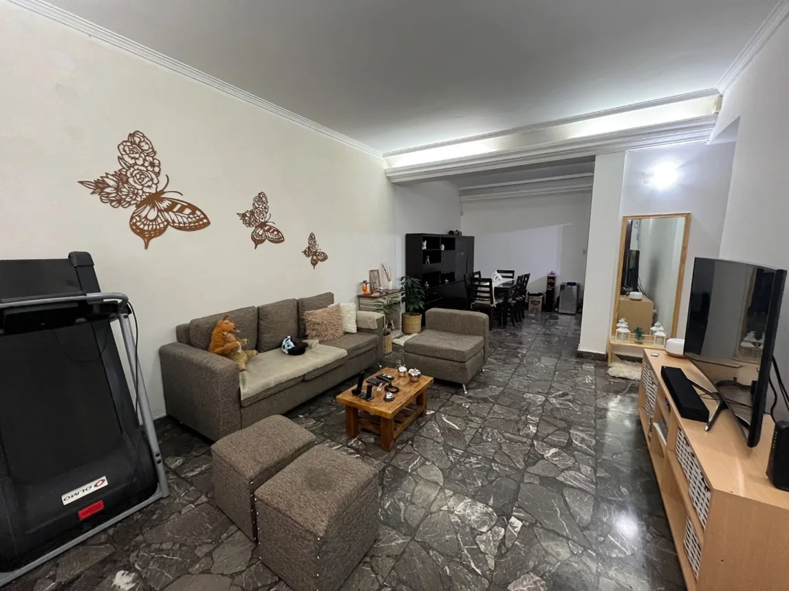 PH de 6 ambientes en venta en Mataderos, Carhue 2500, foto 2