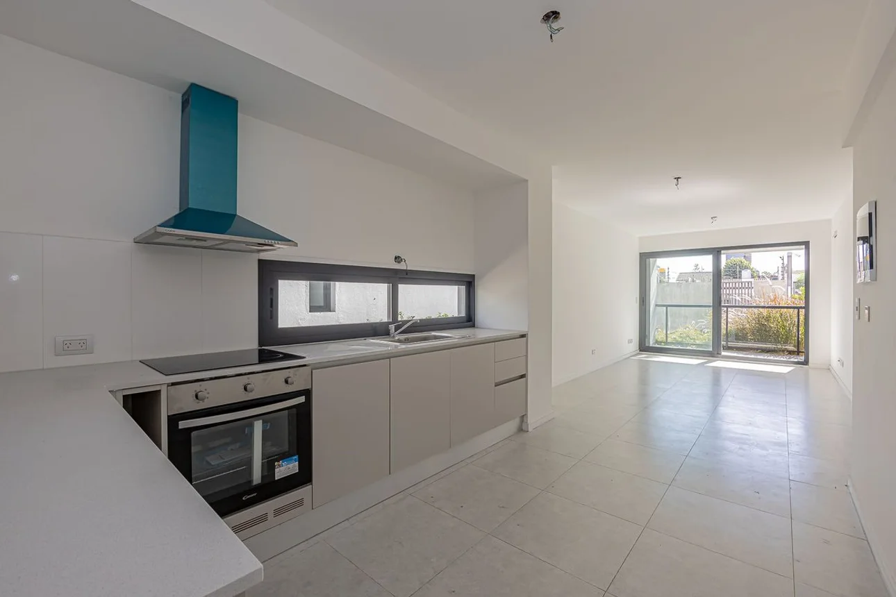 Departamento de 3 ambientes en venta en El Palomar, Cacique Coliqueo 1000