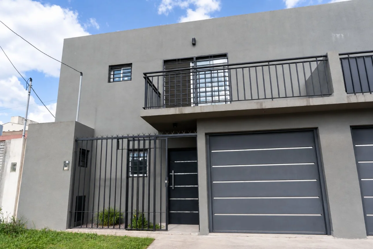 Venta duplex 4 amb. a estrenar cochera-berazategui, foto 2