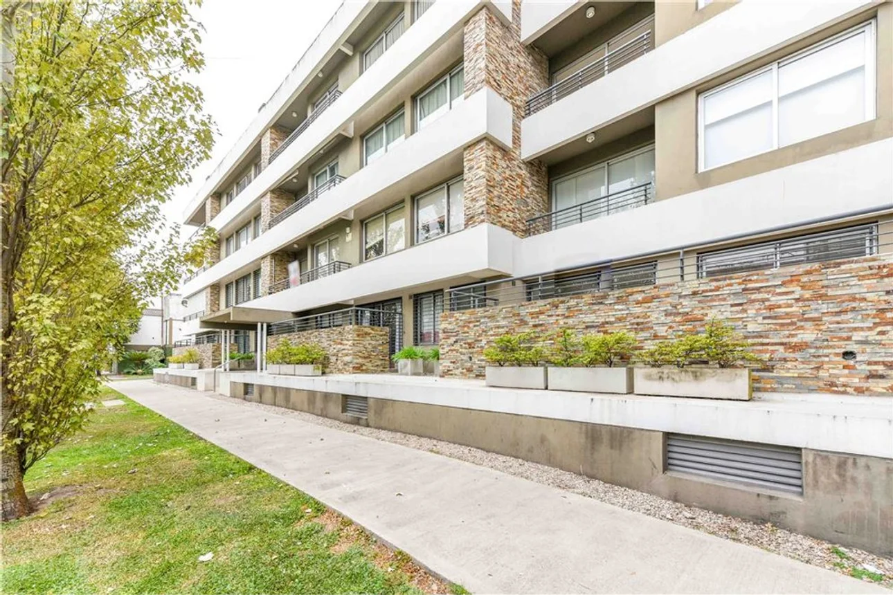 Departamento de 4 ambientes en venta en Bernal Este, Lebenshon 100, foto 3