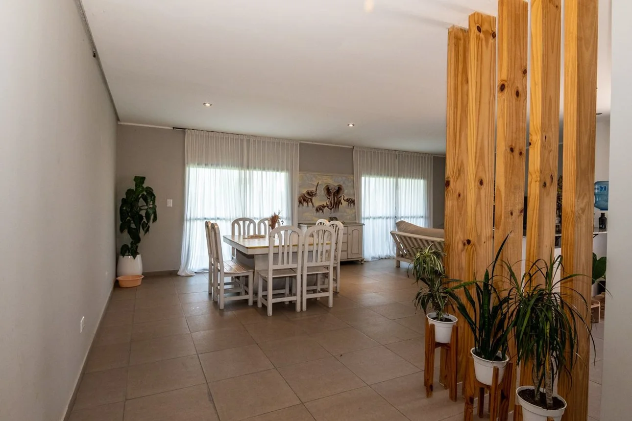 Casa de 4 ambientes en venta en Salta, La Verbena. Zona Aeropuerto. Calle 37. Lote 0, foto 3