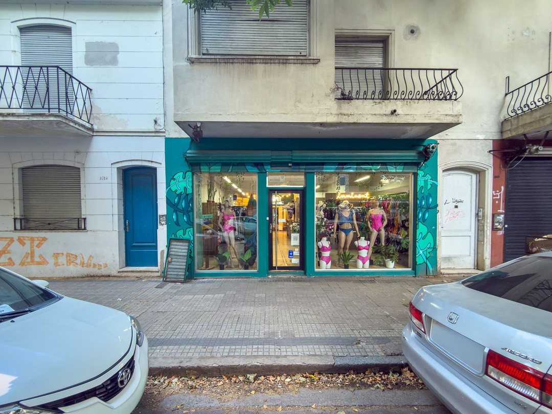 Local comercial y depósito en venta, La Plata.
