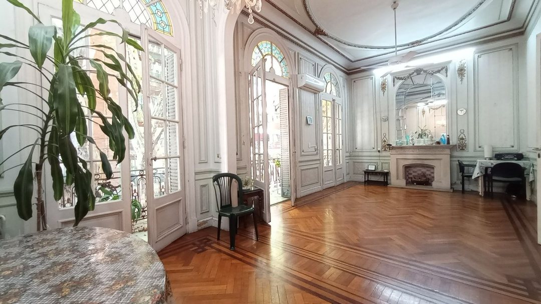 VENTA SALON 350 m2-ALMAGRO S/EXPENSAS