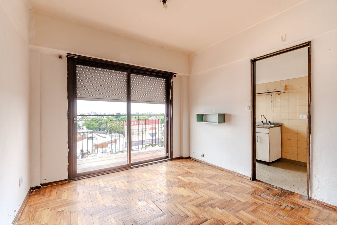 VTA MONOAMB C/ BALCON CORRIDO APTO CREDIT-FLORESTA