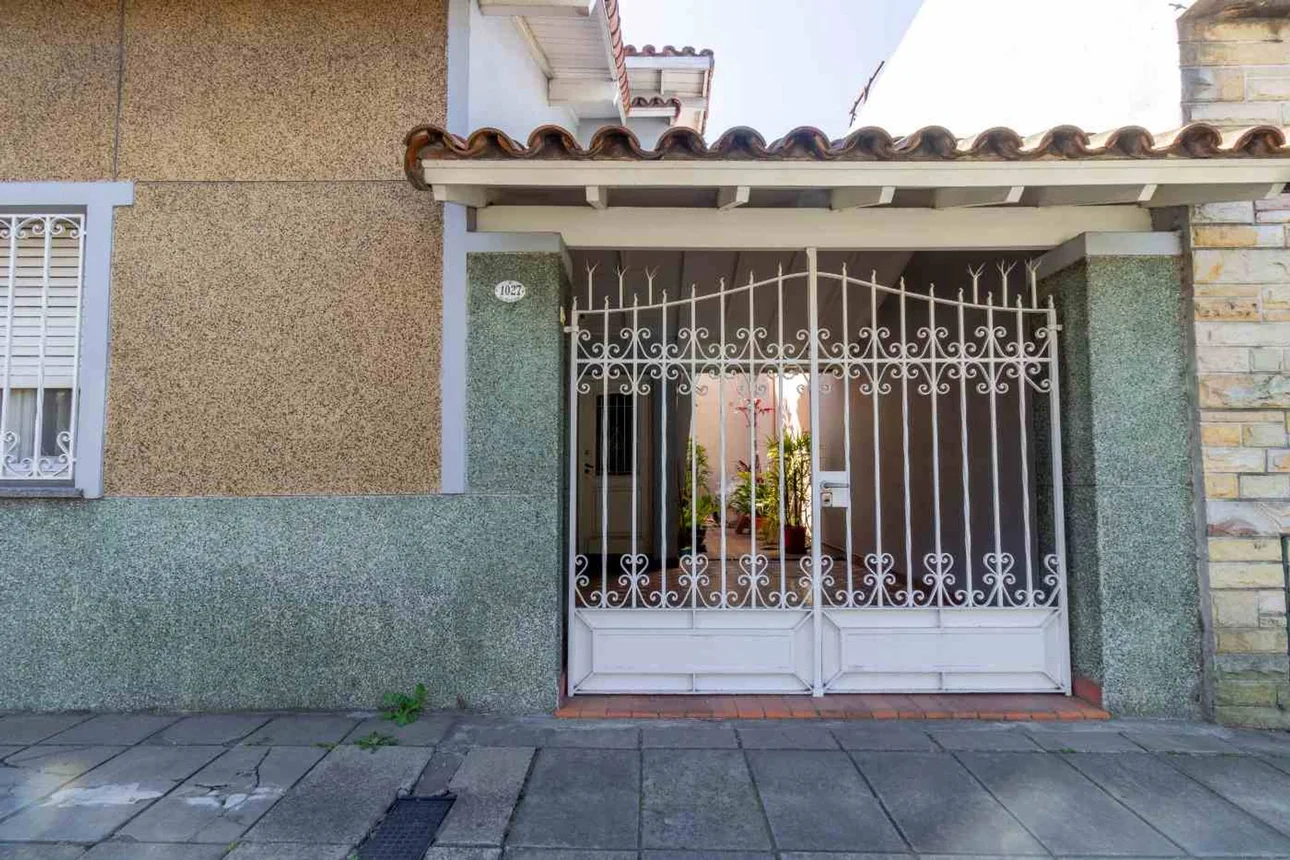 Casa de 3 ambientes en venta en Morón, Ortiz de Rosas 1000, foto 4