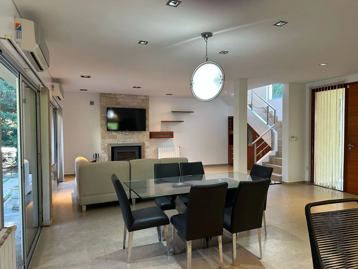 Casa en venta en La Plata, foto 2