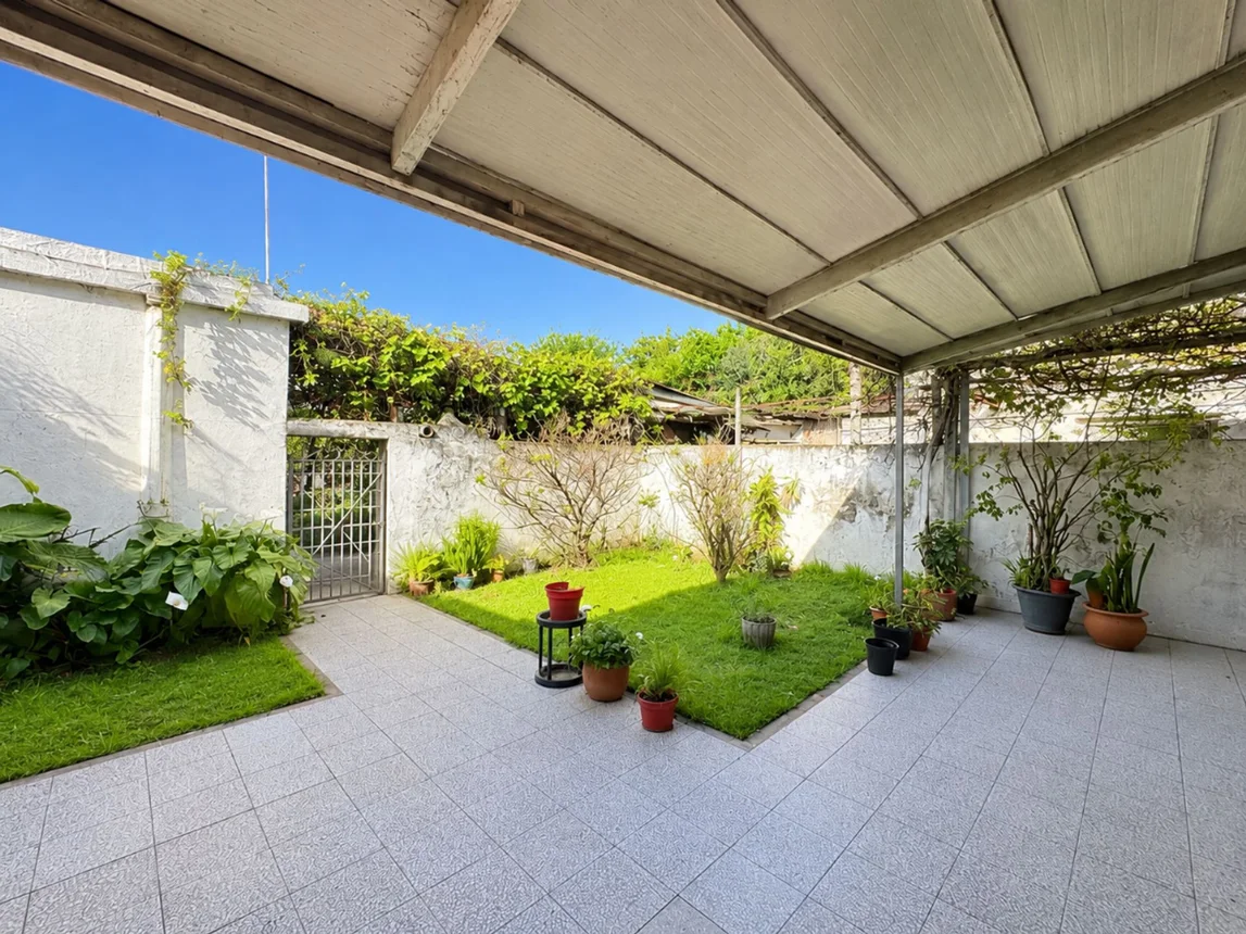 Casa de 3 ambientes en venta en San Andrés, Calle Rosario 3800