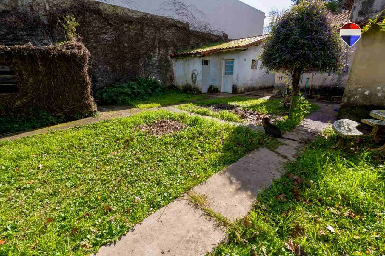 Casa en venta en Quilmes, foto 2