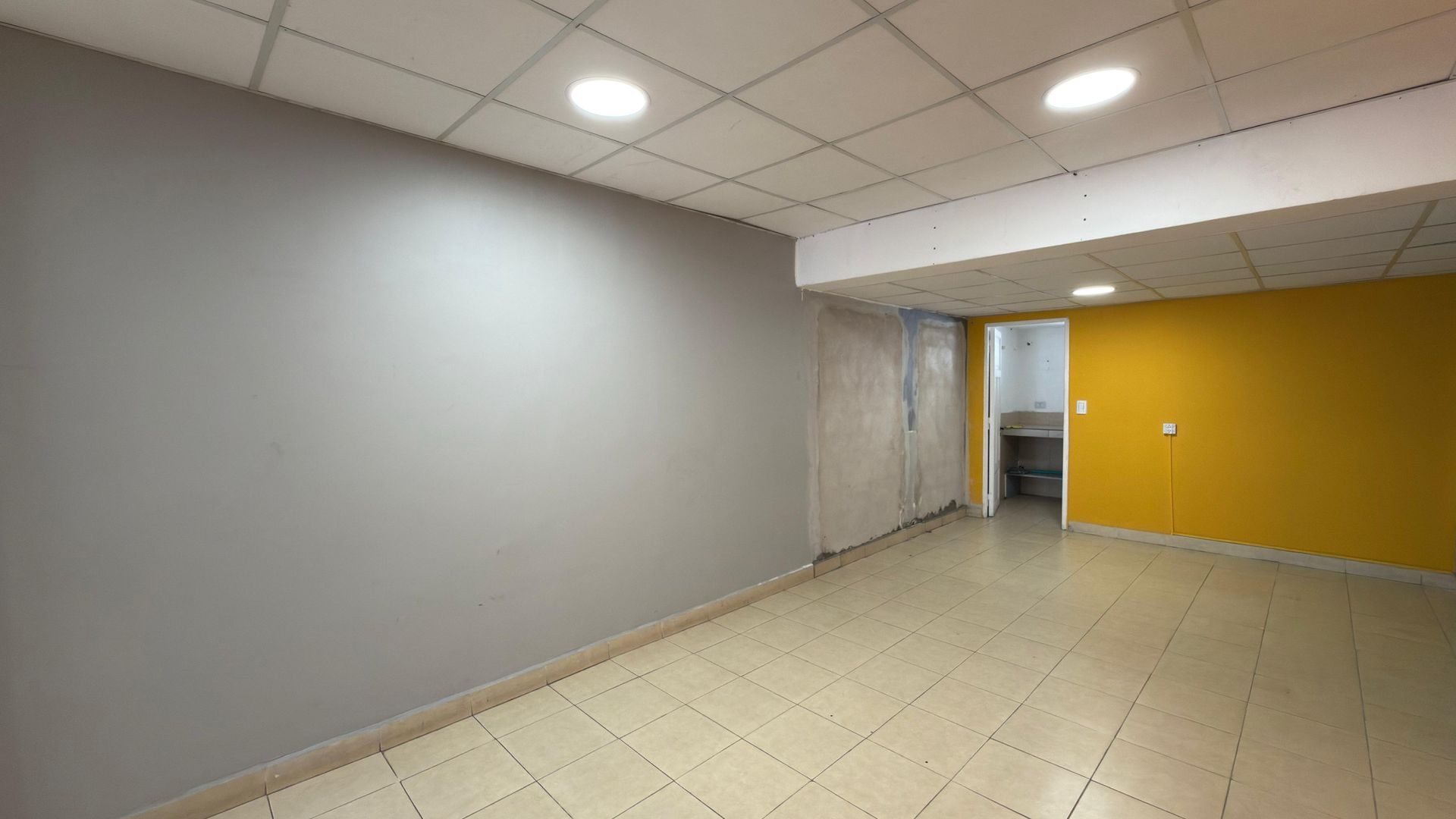 LOCAL COMERCIAL EN ALQUILER ZONA SHOPPING LOCAL B - foto 3