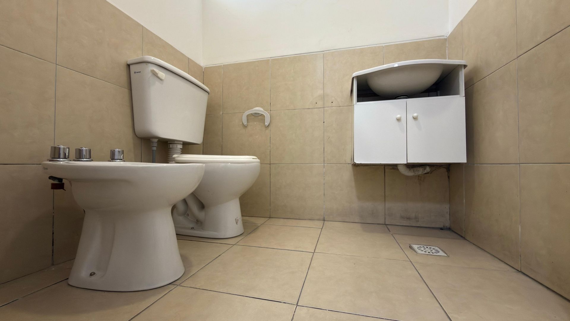 LOCAL COMERCIAL EN ALQUILER ZONA SHOPPING LOCAL B - foto 6