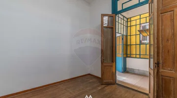 VENTA AMPLIO APTO 5 DORMITORIOS EN CENTRO