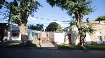 Vendo  casa en Perez Castellanos