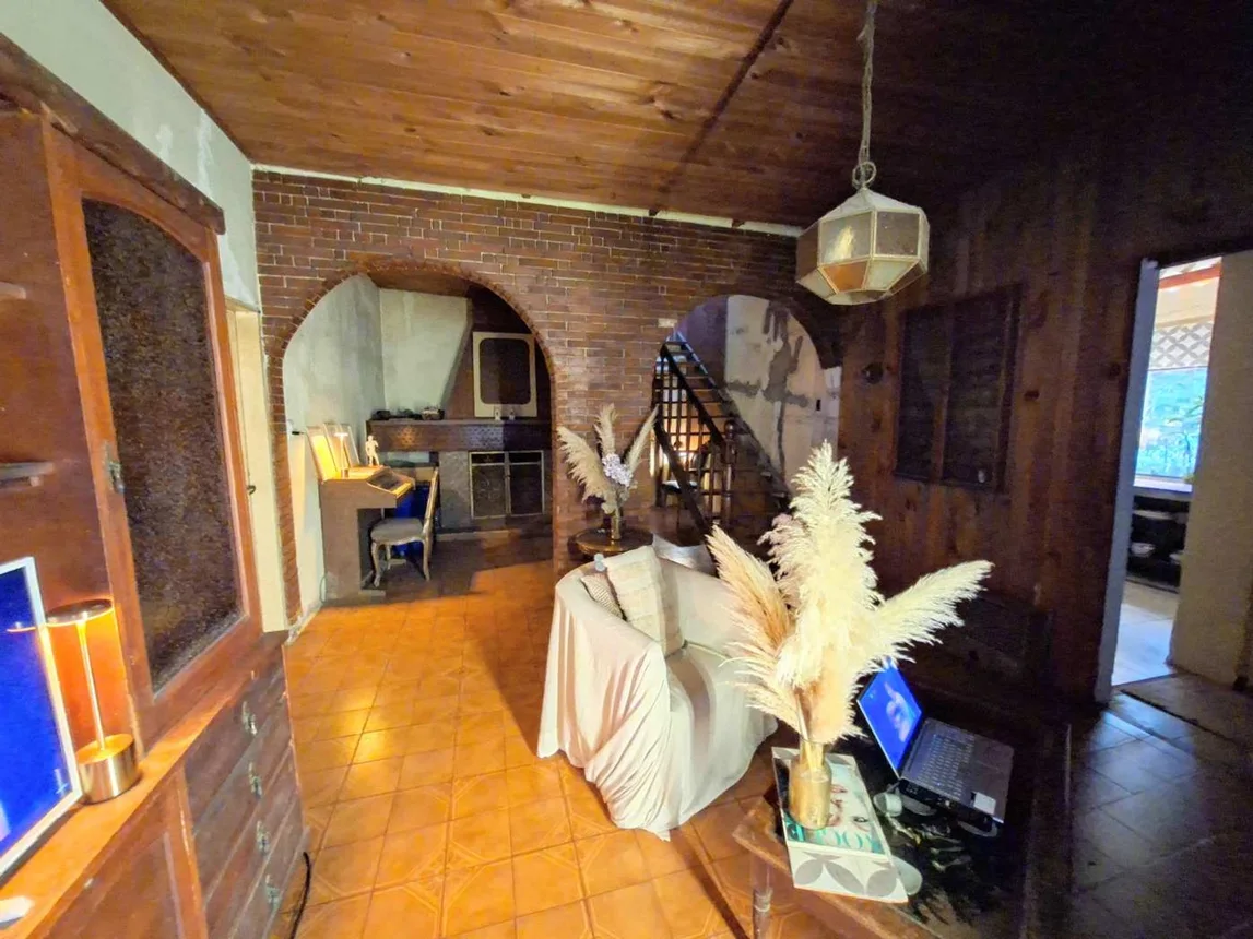 Casa en venta castelar a refaccionar acepta permta, foto 1