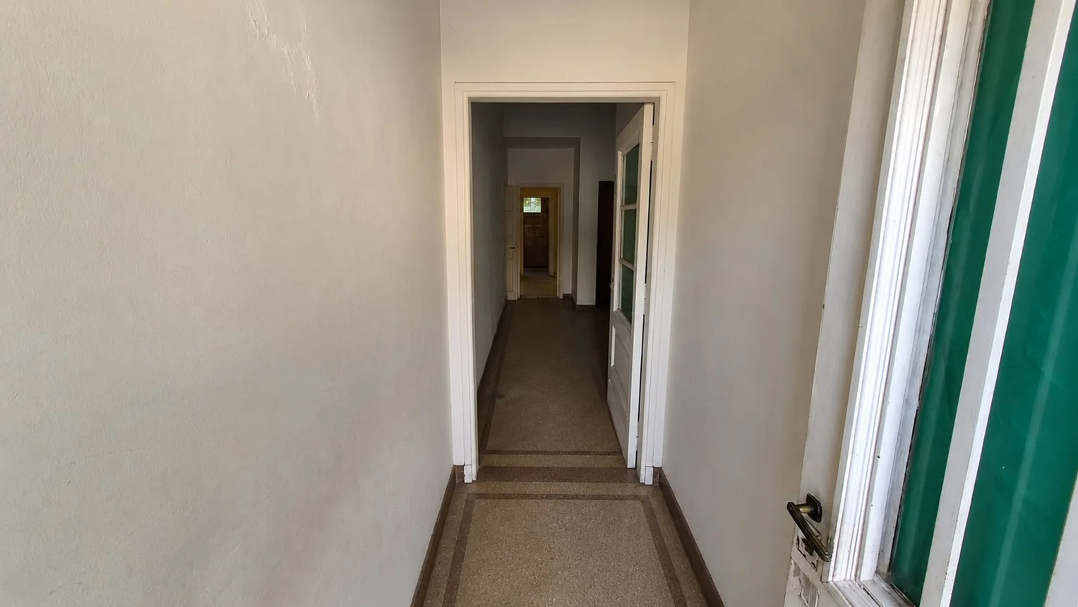 Casa de 11 ambientes en alquiler en Santa Fe, San Jerónimo 1400, foto 3