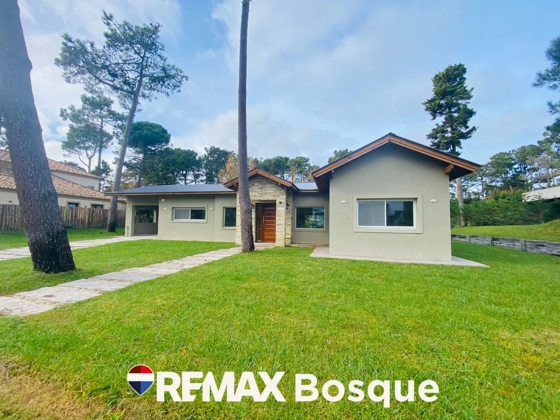 Casa en venta en Pinamar, foto 4