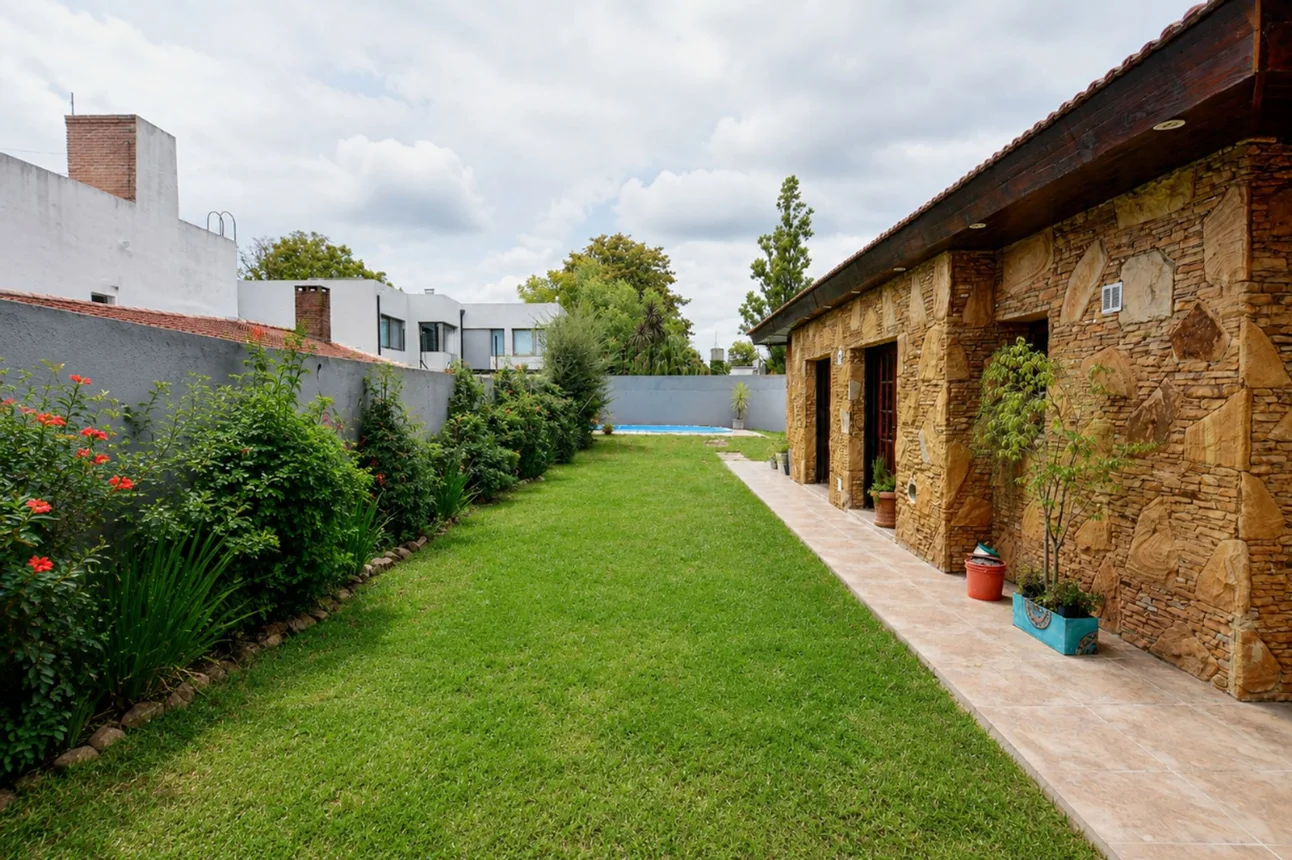 Casa en venta en Manuel B. Gonnet, foto 3